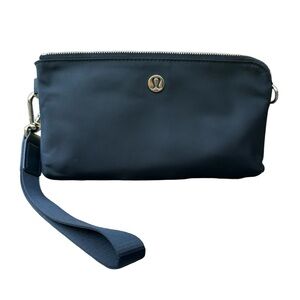 LULULEMON Black Curved Wrislet Wallet/Pouch